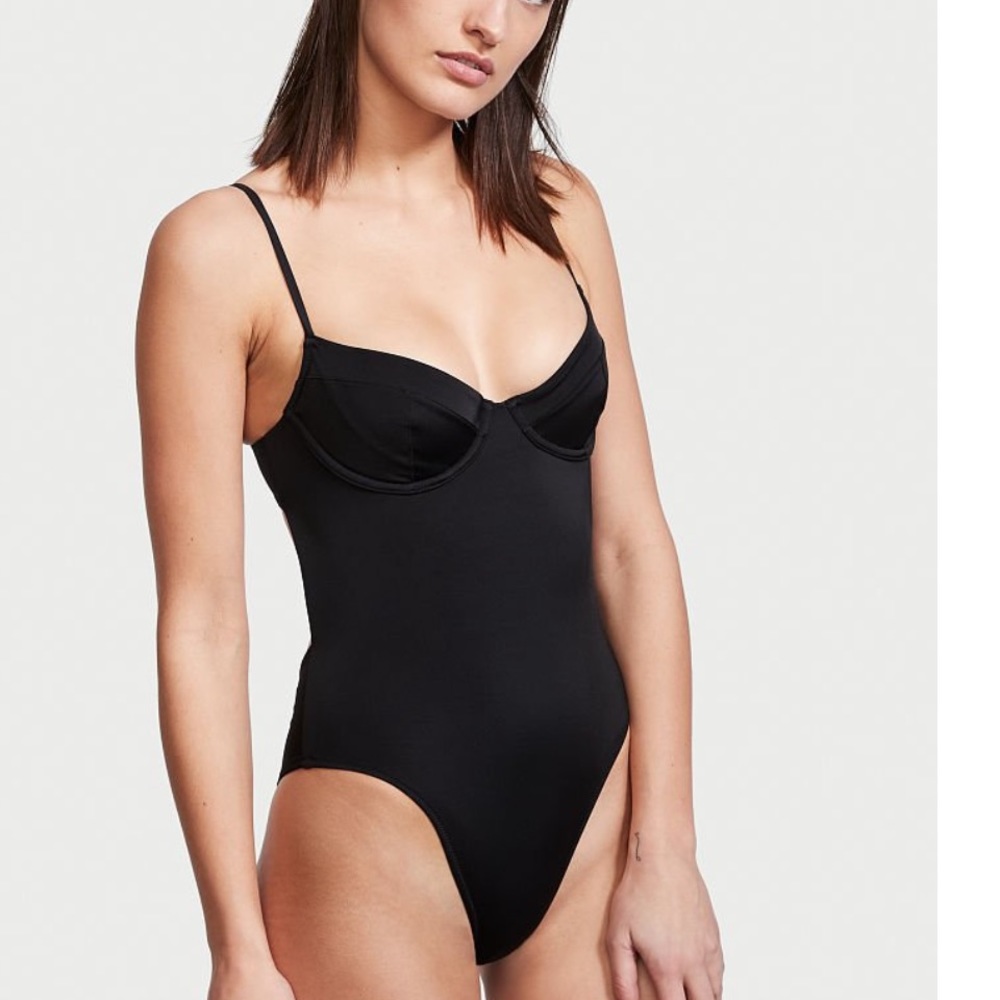 VICTORIA'S SECRET
Essential Wicked One-Piece Swimsuit
